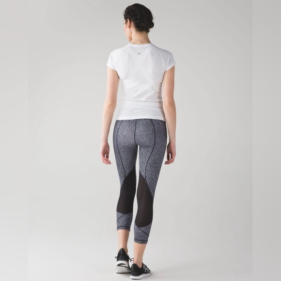 Lululemon Pace Rival Crop - Picture 5 of 15